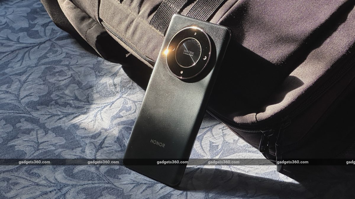 Honor X9b Review: A Stylish Battery-Focussed Mid-Ranger
